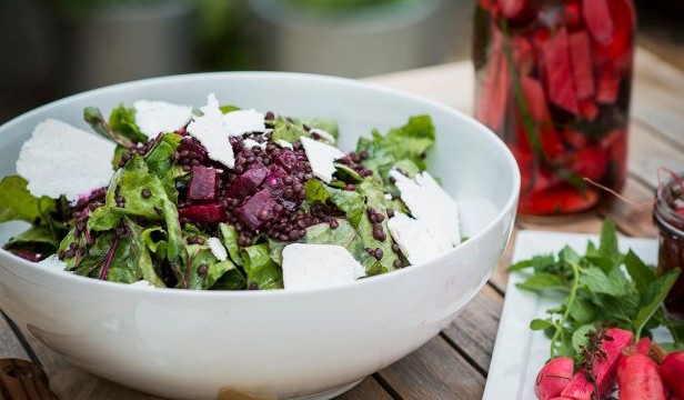 FN_Healthy-Eats-Salad.jpg.rend_.sni18col